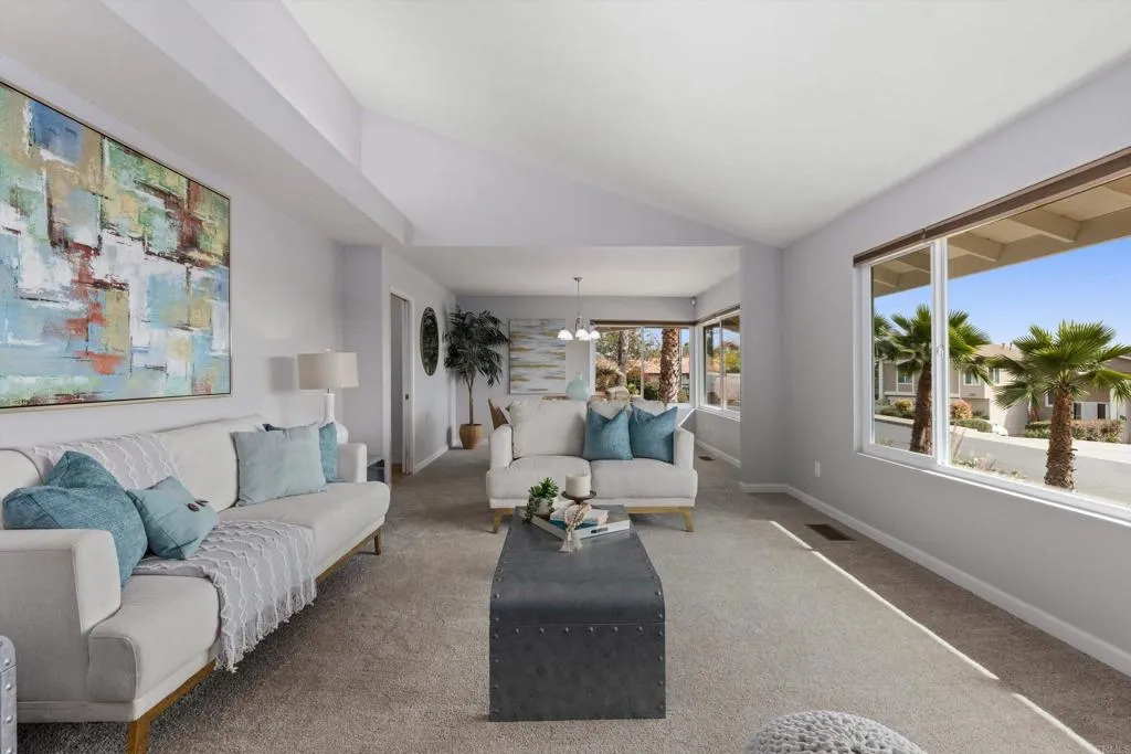 https://cdn.realtyfeed.com/cdn/127/306682911/75bc1b94aa40260617886dde0285b26c.webp
