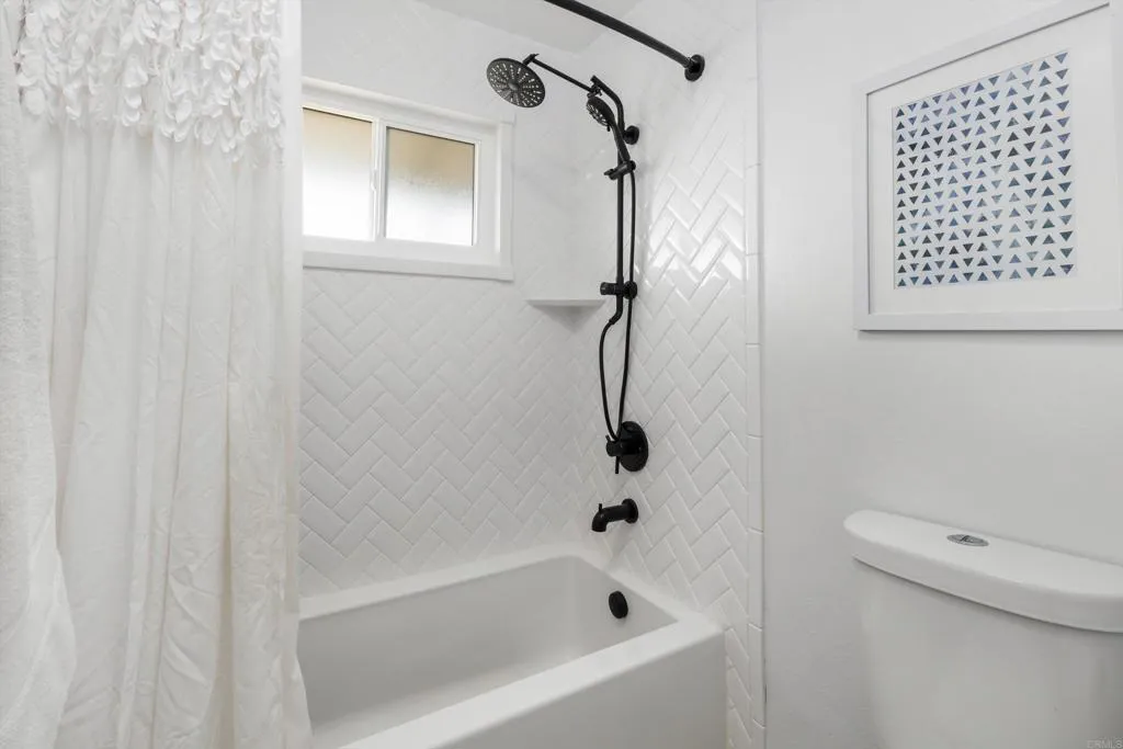 https://cdn.realtyfeed.com/cdn/127/306682911/9e3f37d8b8937551ad16630ff9a59ed8.webp