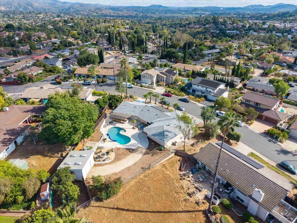https://cdn.realtyfeed.com/cdn/127/306682911/b24a73615e50a9c3bd9025eb40f33ee5.webp