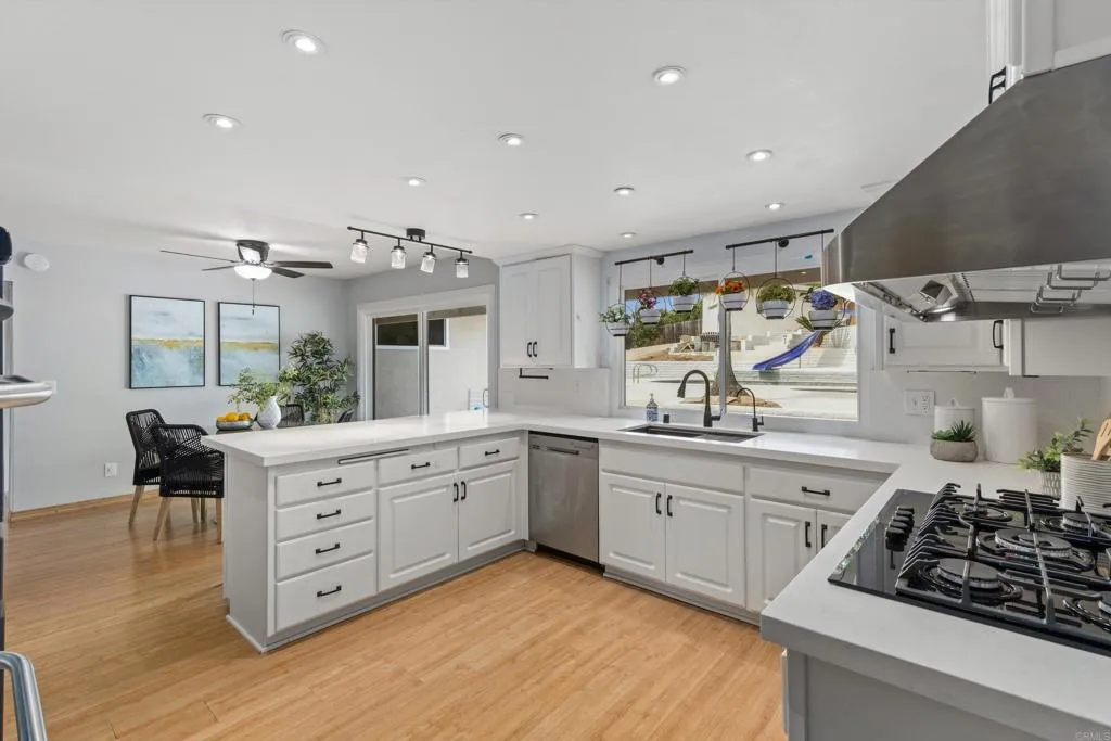 https://cdn.realtyfeed.com/cdn/127/306682911/b651835014302f5d143498f39c707207.webp