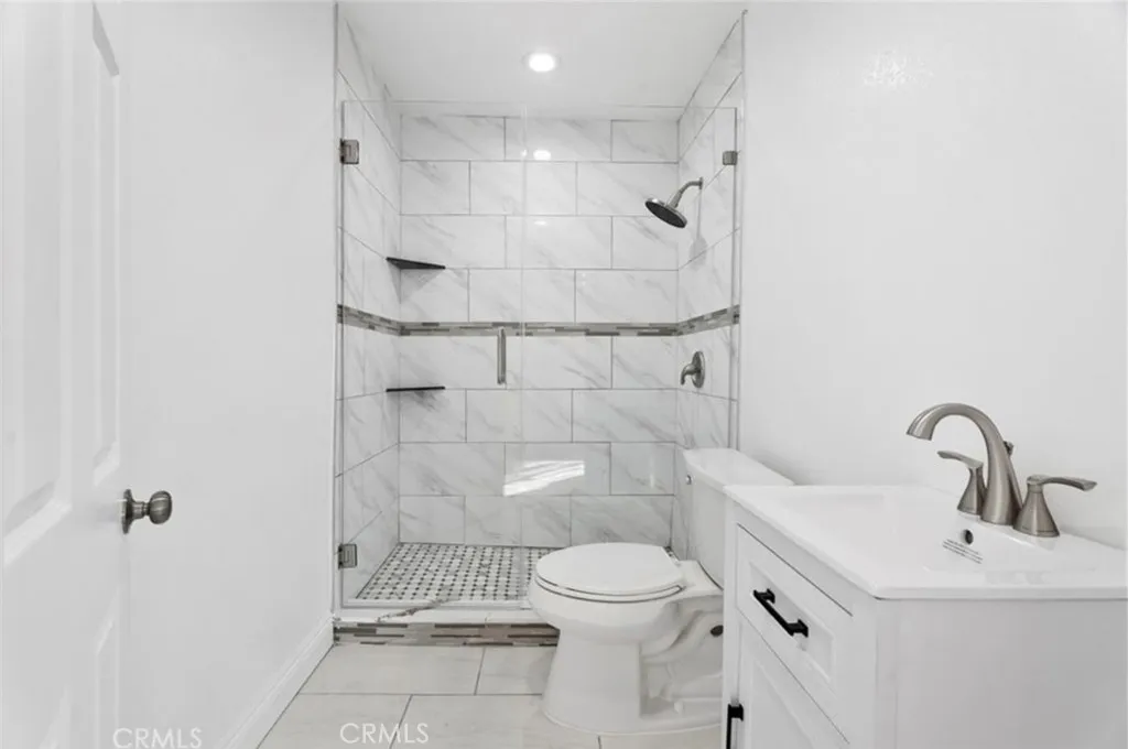 8438 Gloria Avenue, North Hills, CA 91343 - Photo 3 of 5, North Hills, CA
