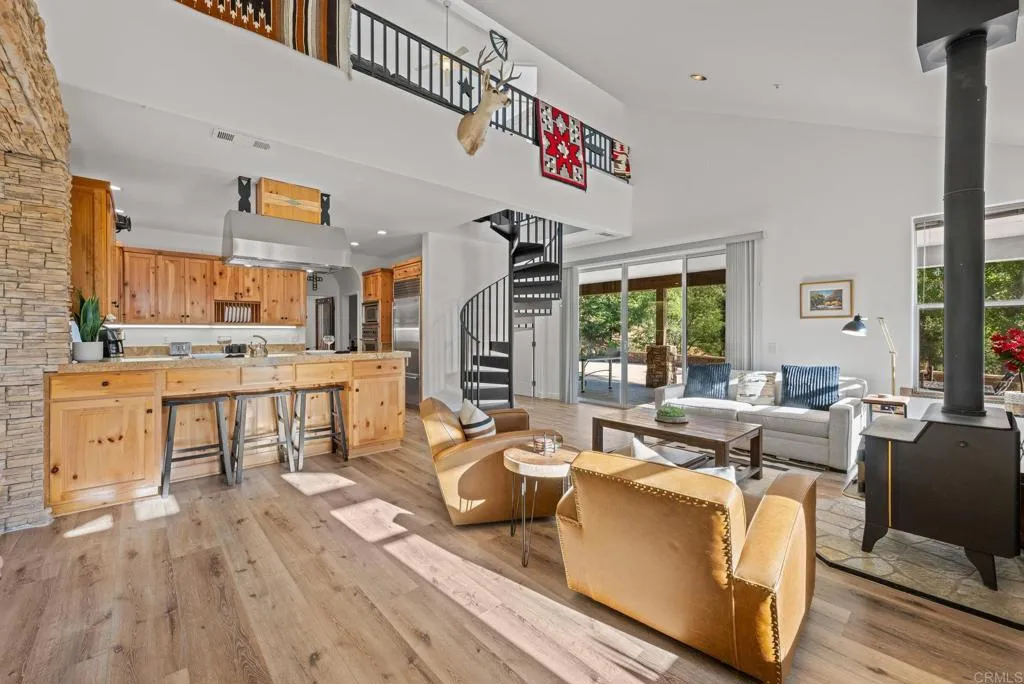 https://cdn.realtyfeed.com/cdn/127/306682945/077cc68473eeb6ba8829dd948c7a8108.webp