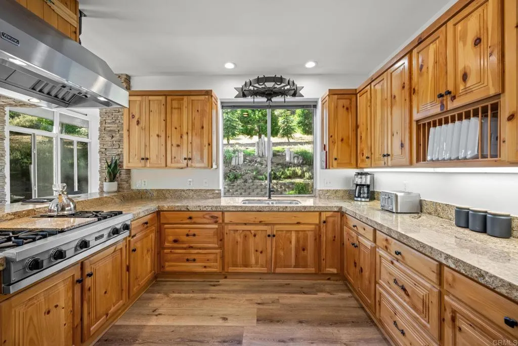 https://cdn.realtyfeed.com/cdn/127/306682945/8270d6b94cb8bc00363569dd646d4a0f.webp