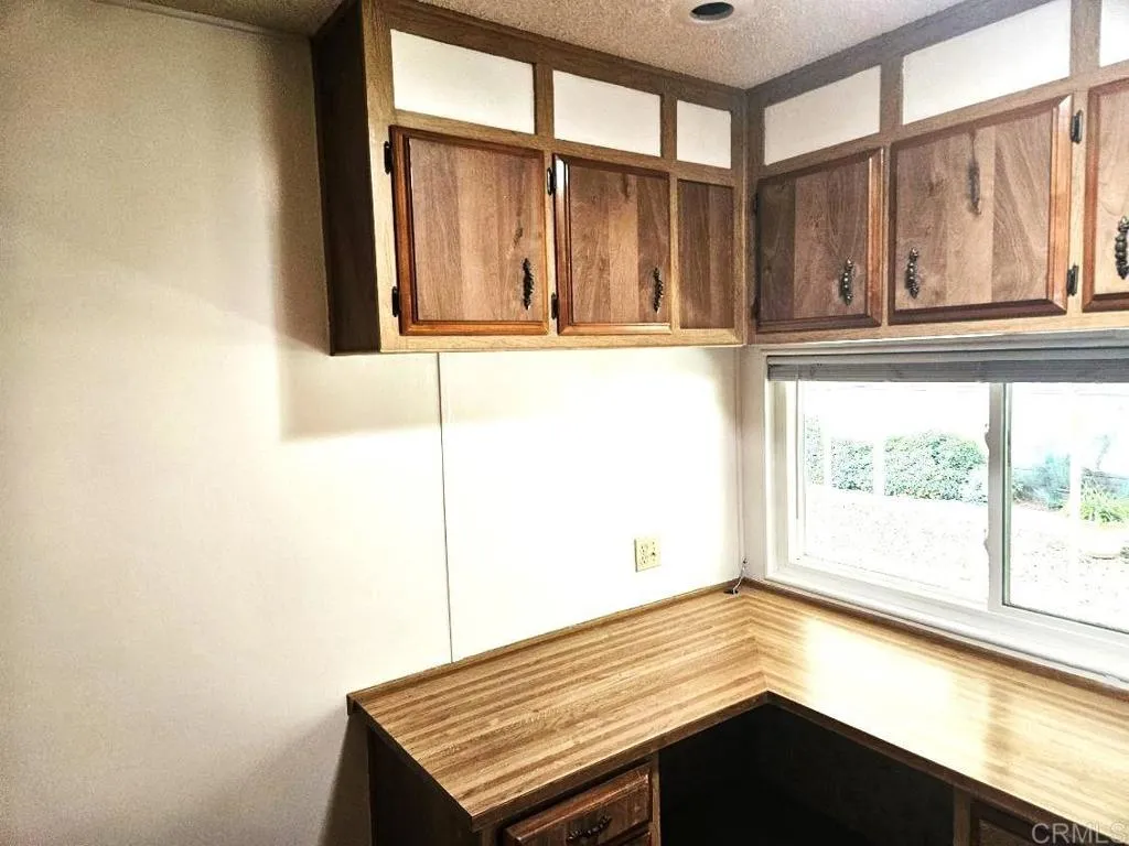 https://cdn.realtyfeed.com/cdn/127/306682964/1be13666eb1583db8898436e631d83a4.webp