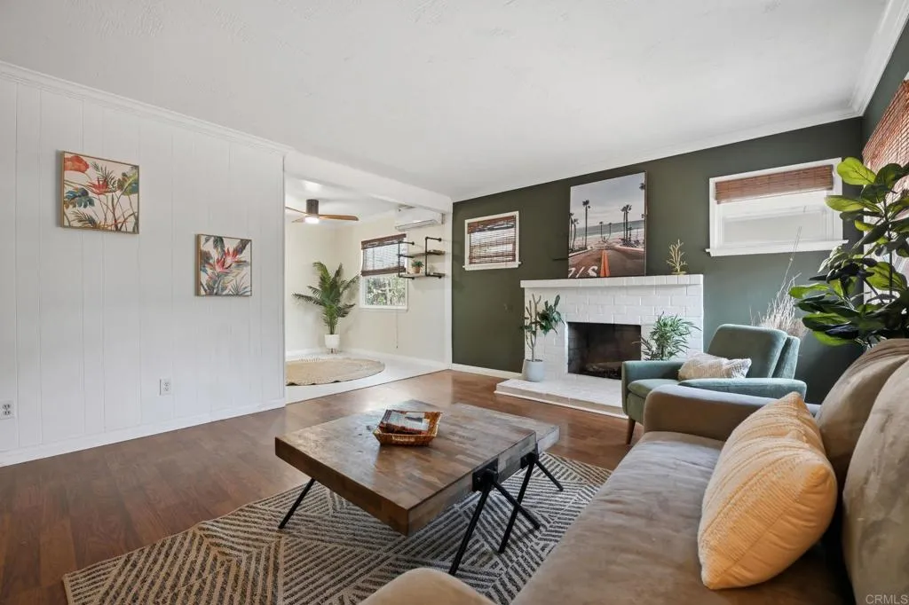 https://cdn.realtyfeed.com/cdn/127/306683115/b83e0e635038e1187ea3b7193b90b402.webp