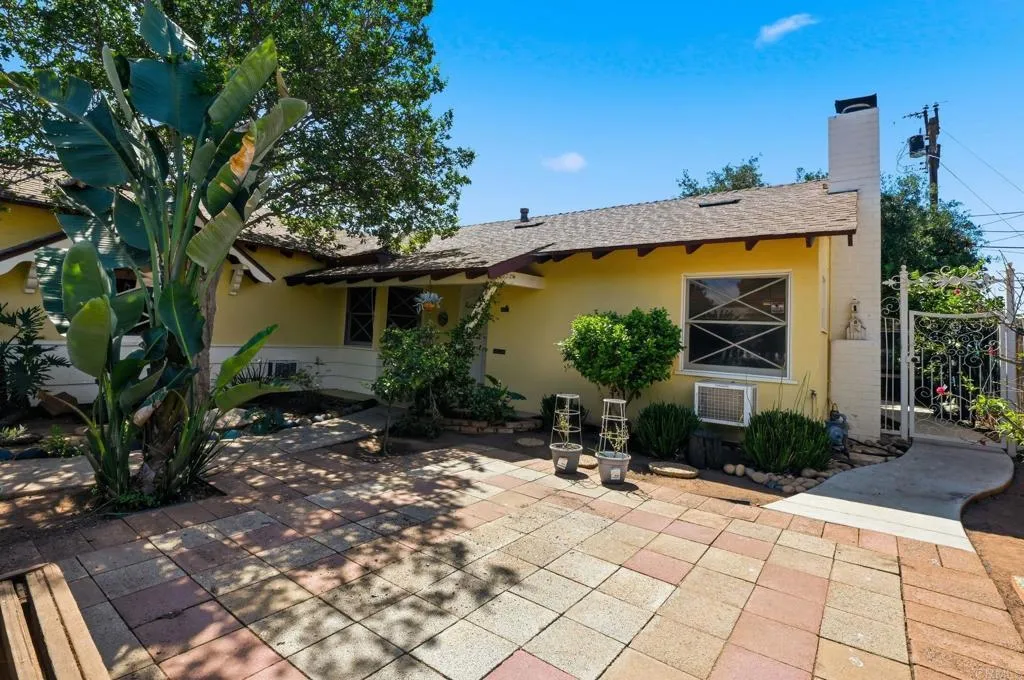 https://cdn.realtyfeed.com/cdn/127/306683115/be40b4adb4c128594ba40f0001eaf656.webp