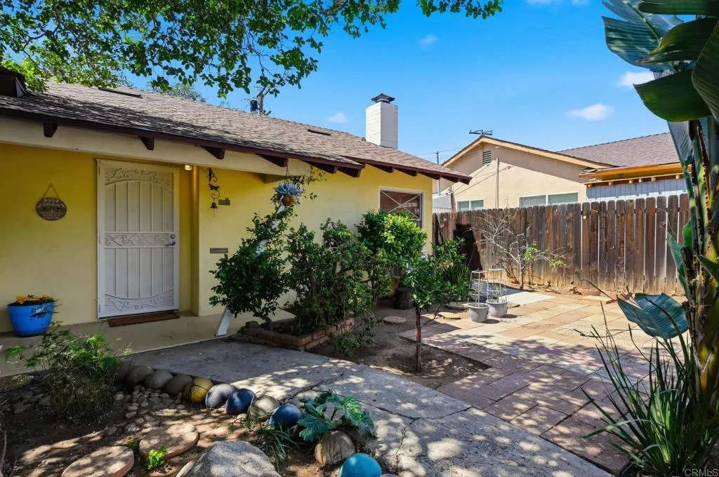 https://cdn.realtyfeed.com/cdn/127/306683115/f8706ffe14dd611323799d9a780cb0e0.webp