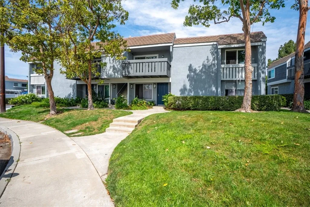 Irvine, CA 92604