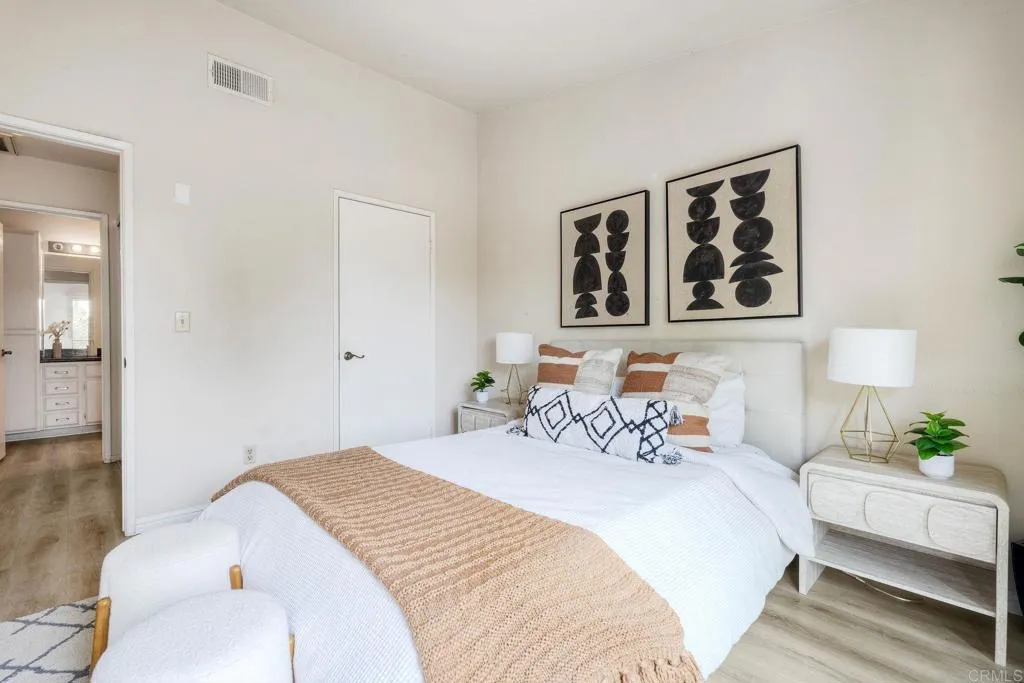 https://cdn.realtyfeed.com/cdn/127/306683121/1b96d02da582efeec885c6260b110ad7.webp