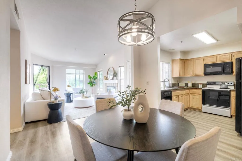 https://cdn.realtyfeed.com/cdn/127/306683121/33995d25ec1e1b25df3b871e1e83b9ed.webp