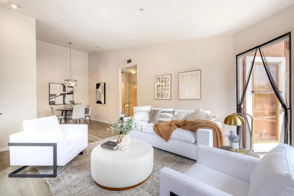 https://cdn.realtyfeed.com/cdn/127/306683121/504075cd7ad42c5016d51b43dcc9c16b.webp