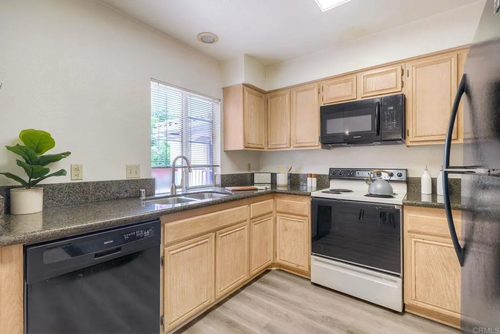 https://cdn.realtyfeed.com/cdn/127/306683121/62686734c7a77ac3426c845172f53fb2.webp