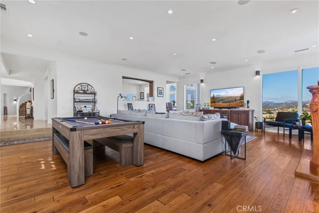 https://cdn.realtyfeed.com/cdn/127/306683154/1a6f6004e5f5f5df27b25907058dff84.webp