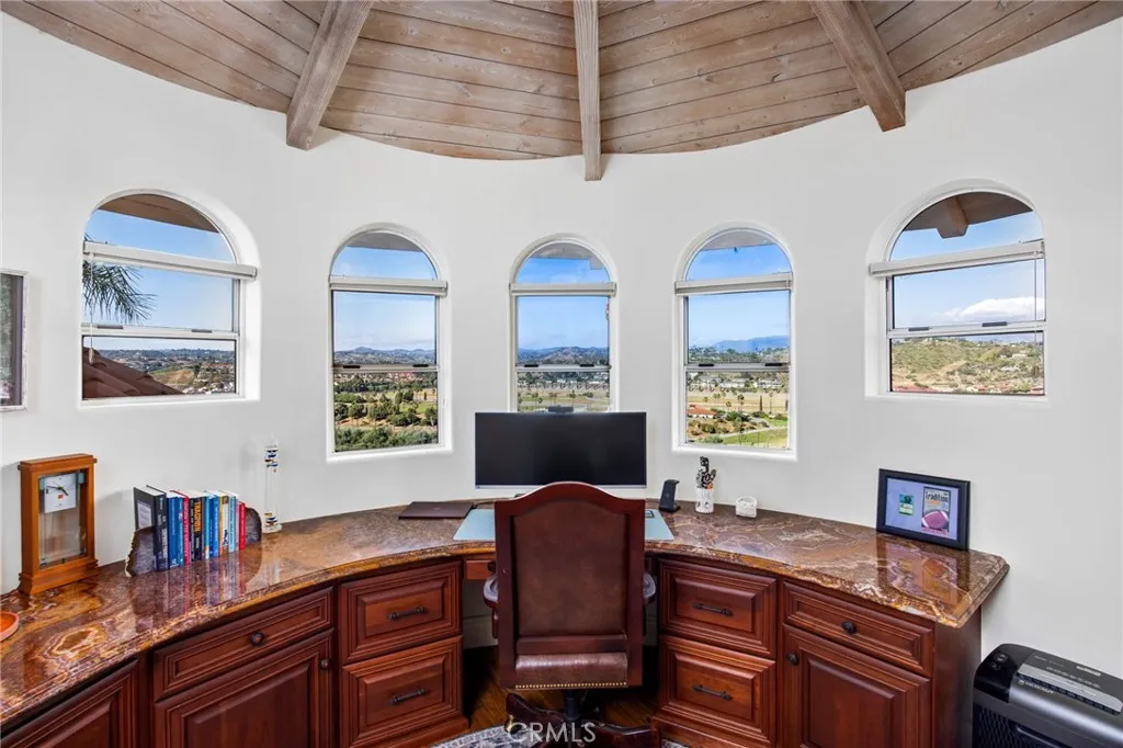https://cdn.realtyfeed.com/cdn/127/306683154/69d82b3126bfb53708e33a1a45c52810.webp