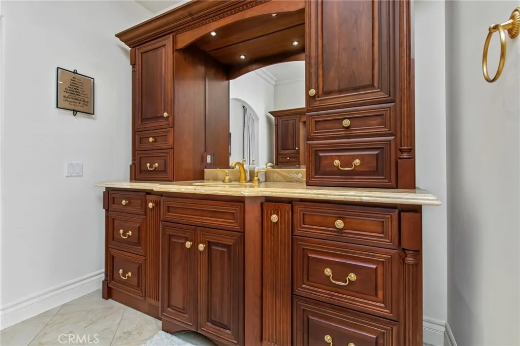 https://cdn.realtyfeed.com/cdn/127/306683154/6d00409dc4f951a45767e342b077fa5e.webp