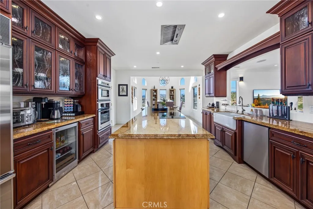 https://cdn.realtyfeed.com/cdn/127/306683154/8f2c1d2feeaa7d0f51d5d64458cd3275.webp