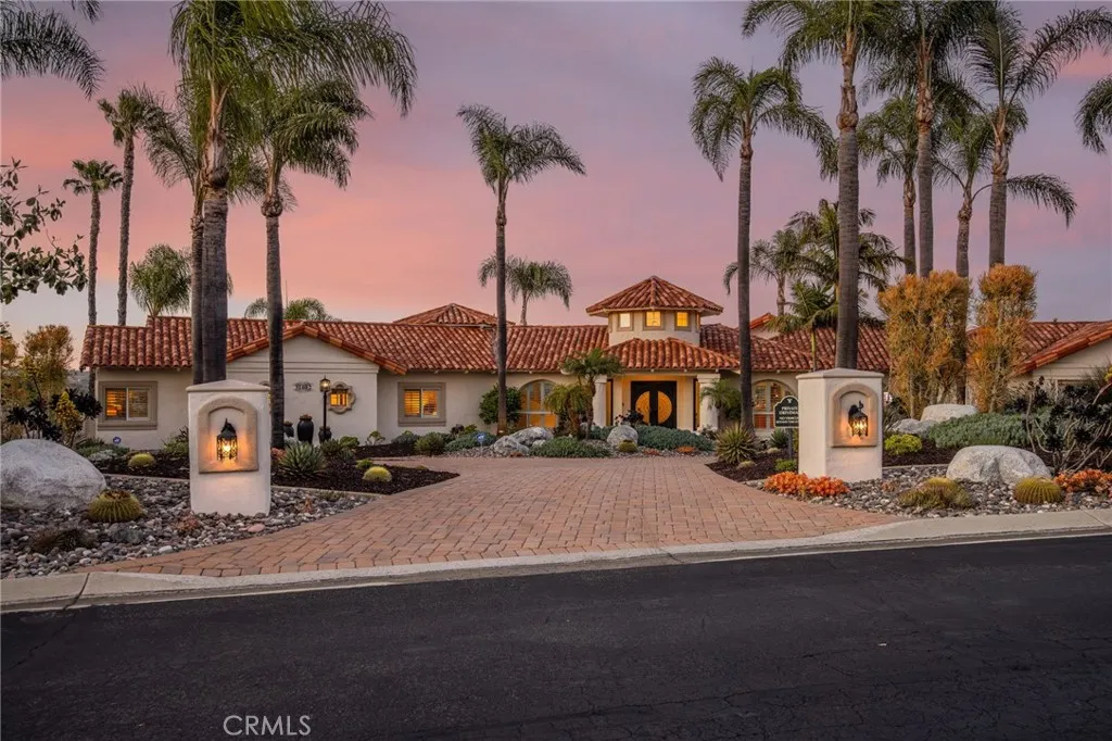 https://cdn.realtyfeed.com/cdn/127/306683154/99a7bbf39554da62cfae59459f9e826e.webp