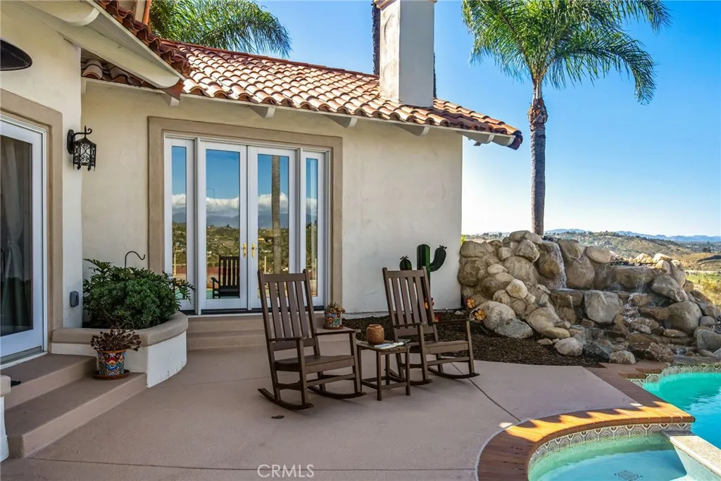 https://cdn.realtyfeed.com/cdn/127/306683154/a61497d811f9dc5e9a2585f2af4ffad5.webp