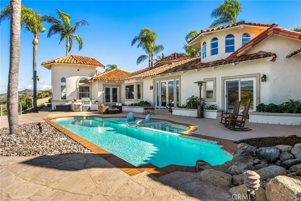 https://cdn.realtyfeed.com/cdn/127/306683154/b52f341c13e448218d3cf03f84d07e4f.webp
