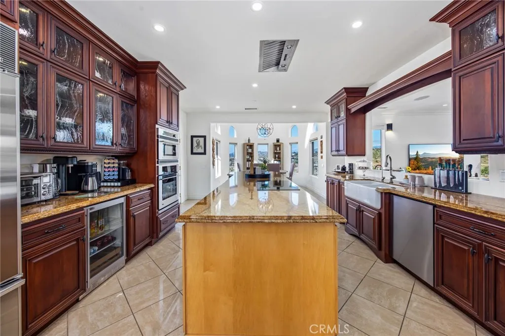 https://cdn.realtyfeed.com/cdn/127/306683154/de97168edae61c7daf7e3d9274904f63.webp