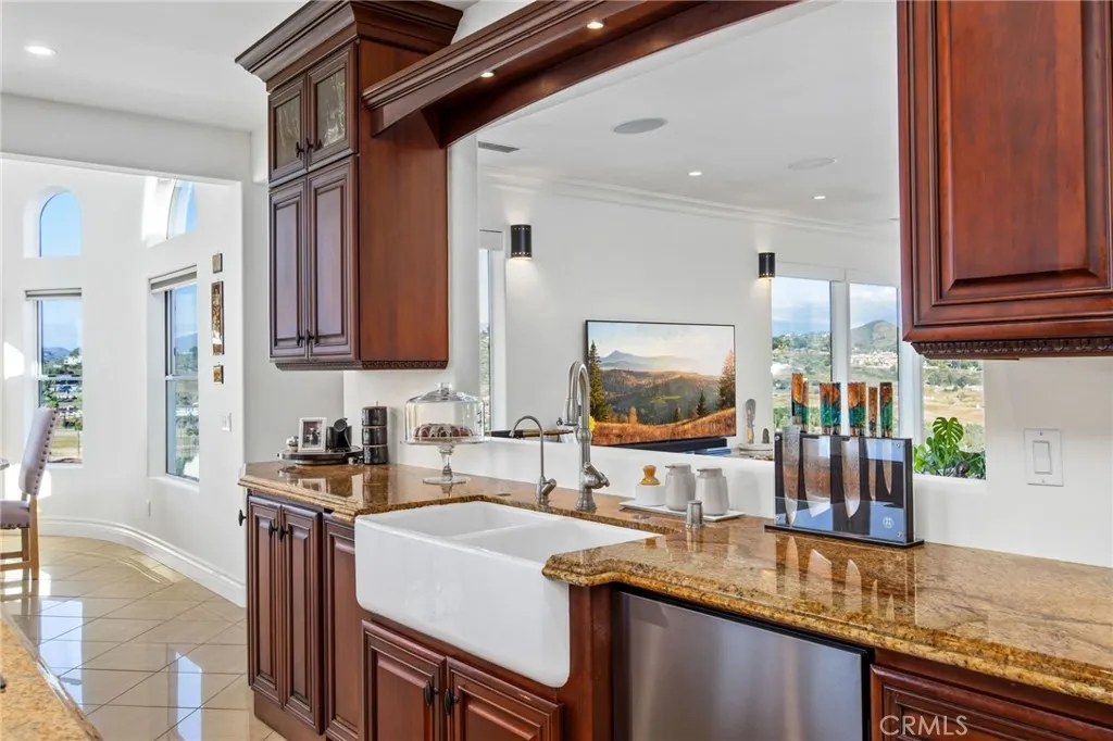 https://cdn.realtyfeed.com/cdn/127/306683154/ee4b36eaba13594d6767317f6d8c687e.webp