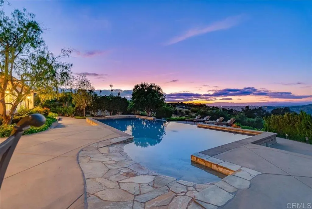 https://cdn.realtyfeed.com/cdn/127/306683156/1ea7d29098c098252763d28a01484541.webp