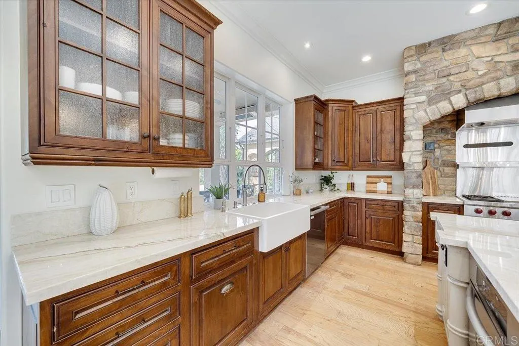 https://cdn.realtyfeed.com/cdn/127/306683156/24d567f1e7cee3e3ae66031a7f6e6856.webp