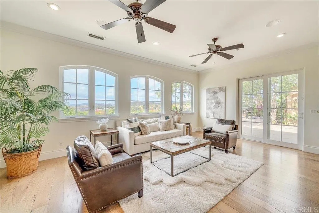 https://cdn.realtyfeed.com/cdn/127/306683156/8229d973fe16ff555292442bad24625e.webp