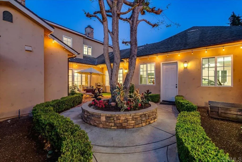 https://cdn.realtyfeed.com/cdn/127/306683156/c5d875c73fe05d8df452f0bea05270c7.webp
