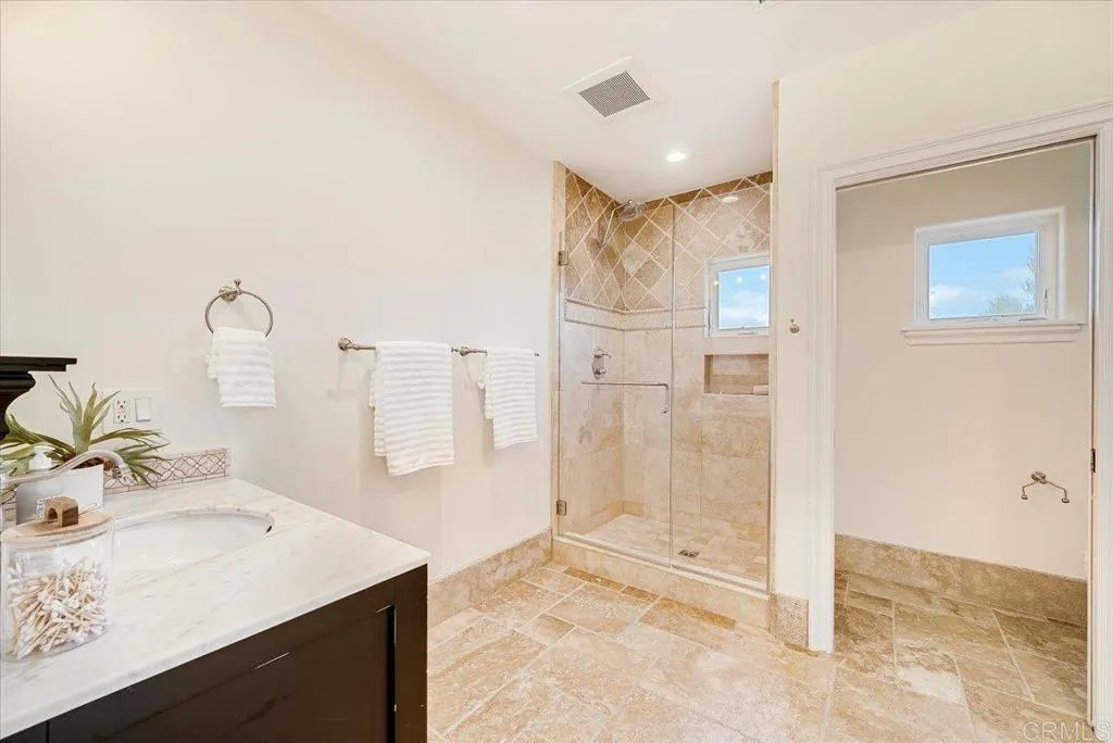 https://cdn.realtyfeed.com/cdn/127/306683156/d312eb1e1c62f5338560234f7098af01.webp