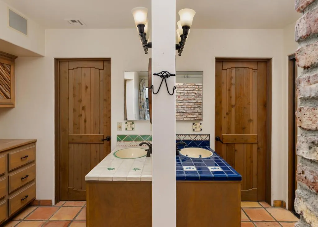https://cdn.realtyfeed.com/cdn/127/306683170/0e3c7378ca8c02168f4c881cab2854a6.webp