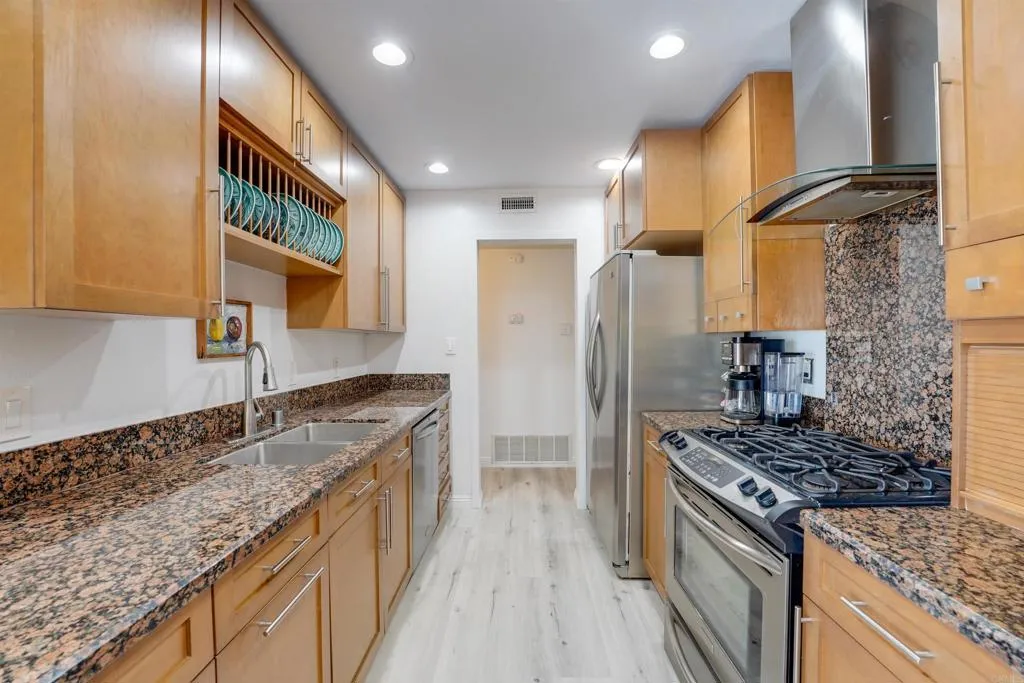 https://cdn.realtyfeed.com/cdn/127/306683177/022033f497376e9d1a30d94429d0d424.webp