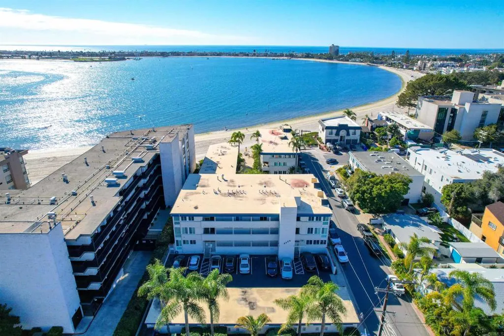 https://cdn.realtyfeed.com/cdn/127/306683177/3eaecedc41b17ddbf500b855fdbe10cf.webp