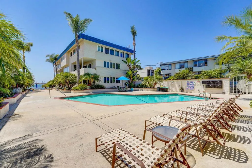 https://cdn.realtyfeed.com/cdn/127/306683177/4892fd114507fa37fbb1ae4ab128c000.webp