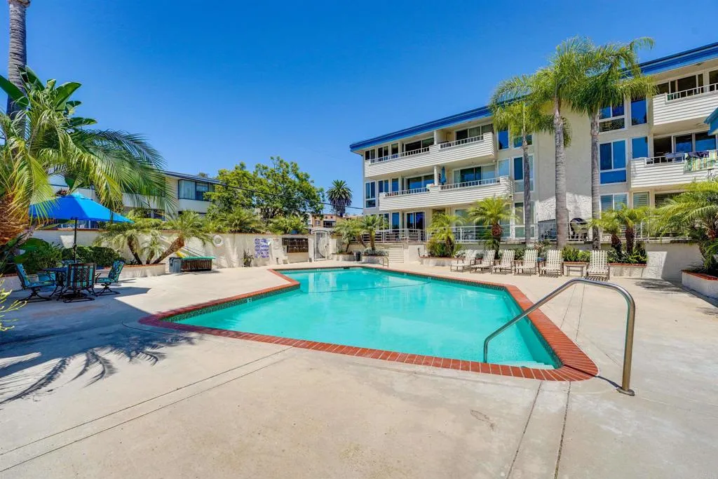https://cdn.realtyfeed.com/cdn/127/306683177/a7dd3c4e99ddd5536470120dca220422.webp