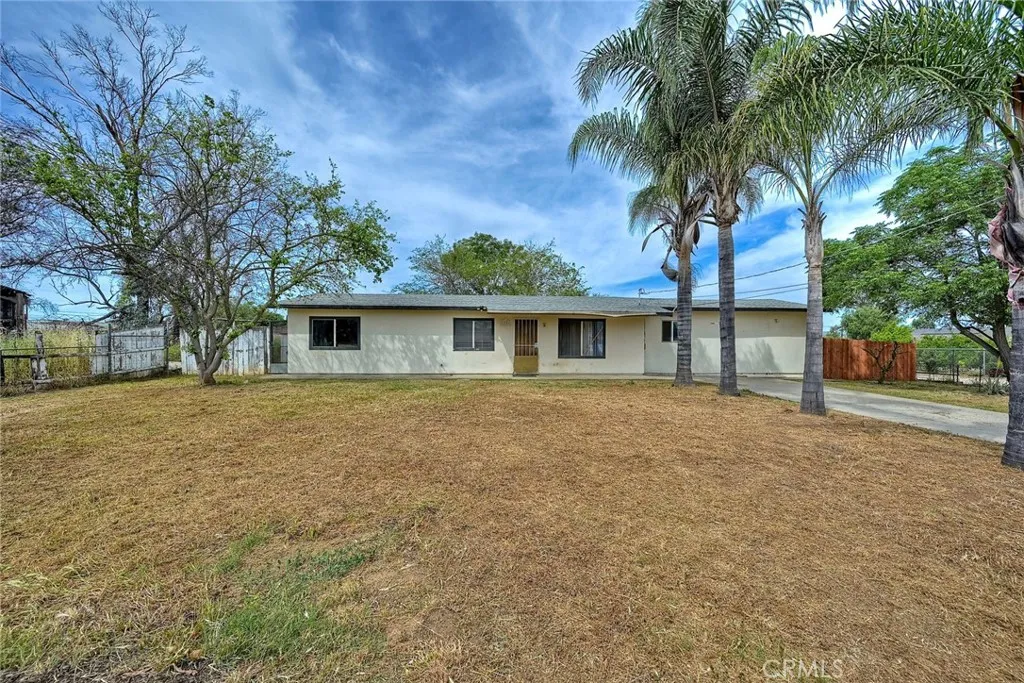 https://cdn.realtyfeed.com/cdn/127/306683188/107e13daa8704be75819c68ecdd58764.webp