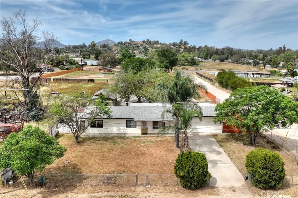 https://cdn.realtyfeed.com/cdn/127/306683188/5bca0380aa5a95202cc362aab271953e.webp