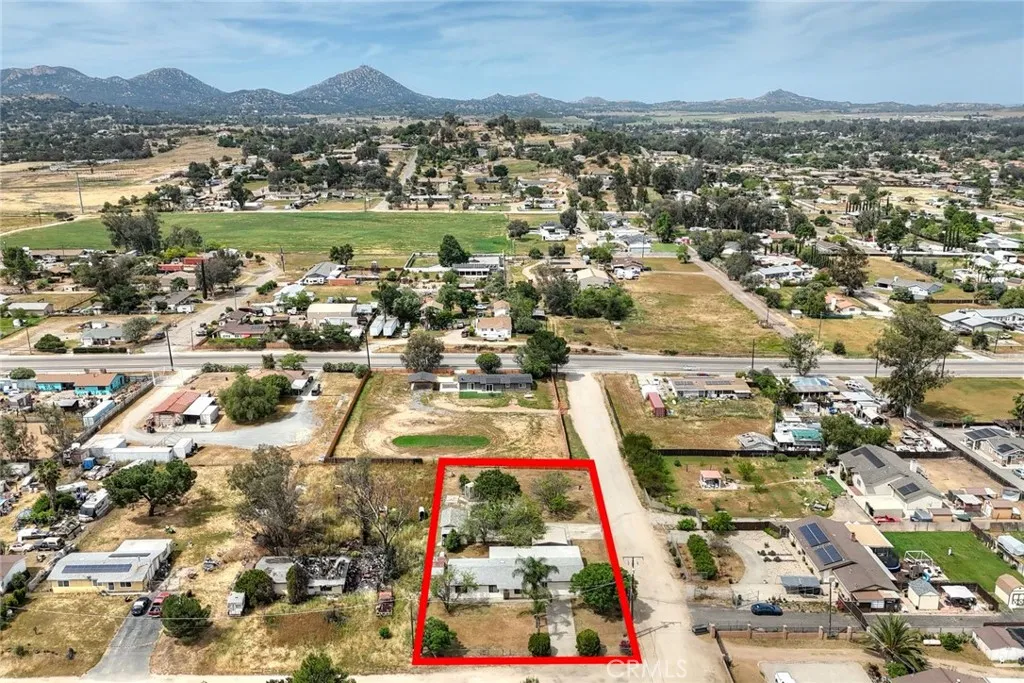 https://cdn.realtyfeed.com/cdn/127/306683188/cdf7b7b11a55c0ede840cc02db4a7a2e.webp
