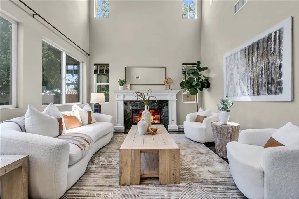 Brea, CA 92823