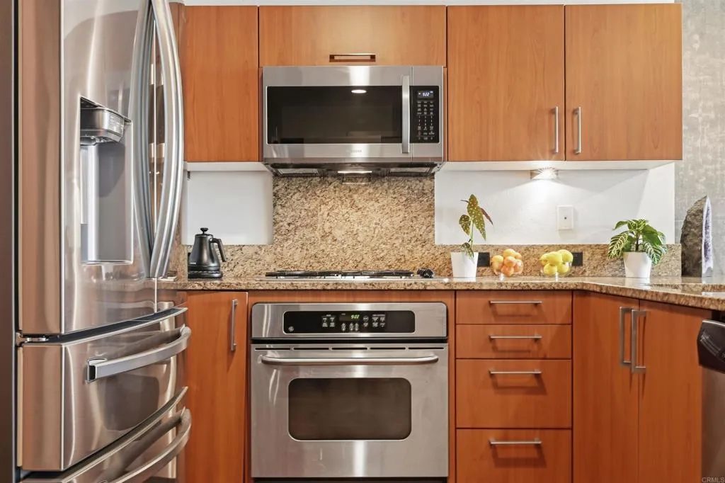https://cdn.realtyfeed.com/cdn/127/306683231/c11967a4e3897f7bf9ceade3011e4df3.webp
