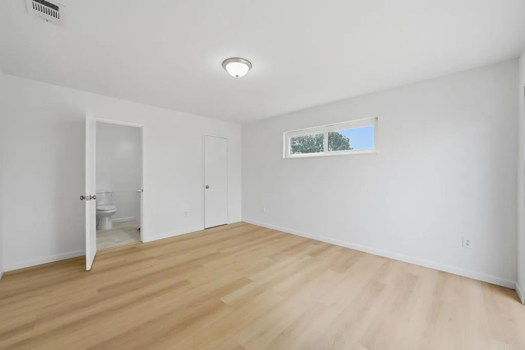 https://cdn.realtyfeed.com/cdn/127/306683274/62f73fba4824bc4f15432207226b5502.webp