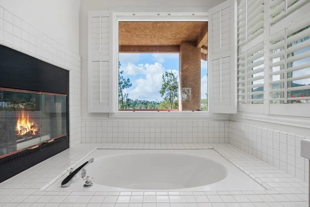 241 Camino Del Postigo, Escondido, CA, 92029