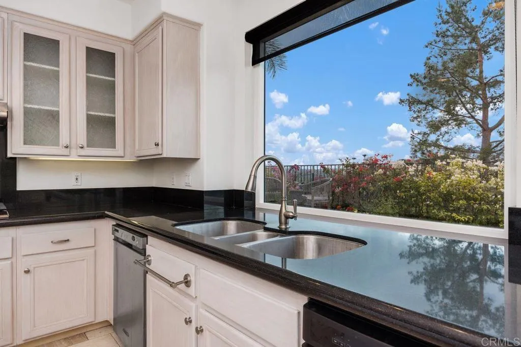 241 Camino Del Postigo, Escondido, CA, 92029