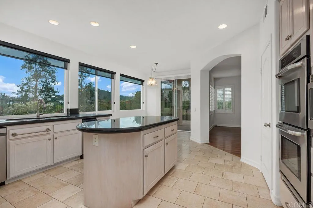 241 Camino Del Postigo, Escondido, CA, 92029