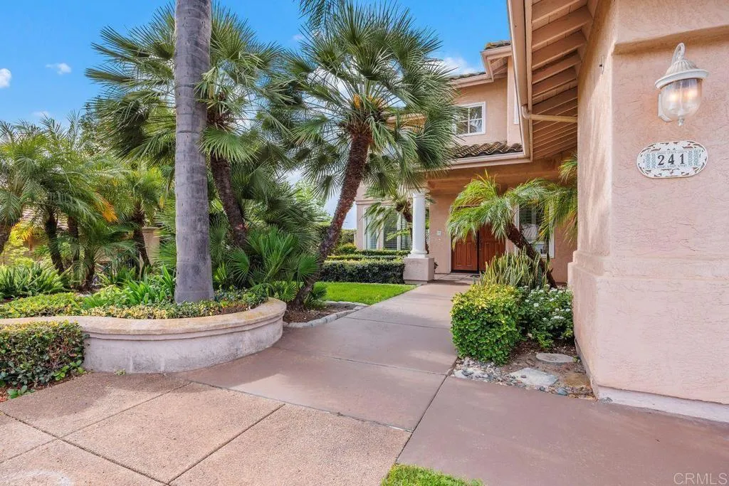 241 Camino Del Postigo, Escondido, CA, 92029