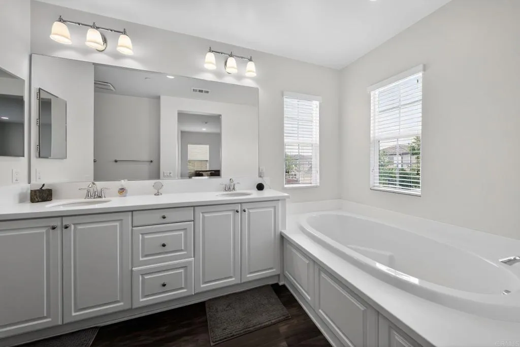 https://cdn.realtyfeed.com/cdn/127/306683341/1281b561661e37a14136f93d146ca15d.webp