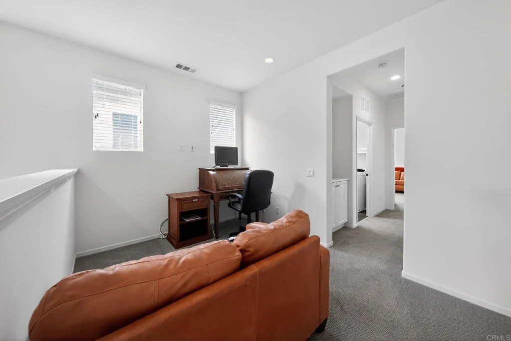 https://cdn.realtyfeed.com/cdn/127/306683341/547f17e78556a62817710233a5149c22.webp