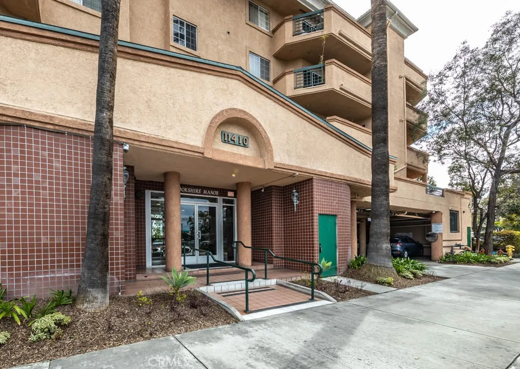 Downey, CA 90241