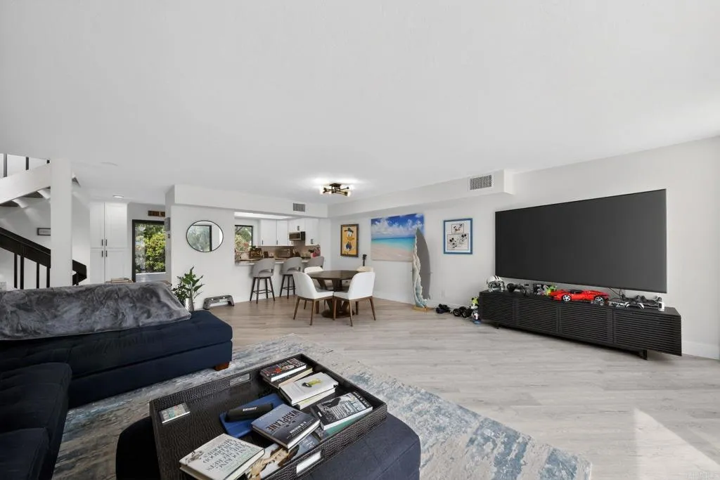 Photo #8: NDP2603243 Listing: Photo #8