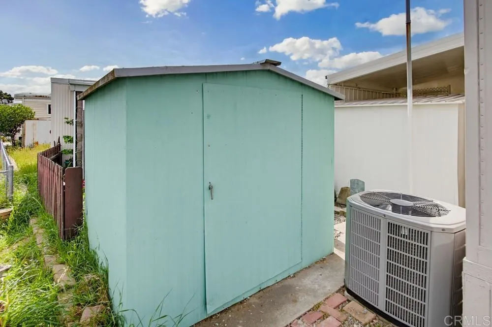 https://cdn.realtyfeed.com/cdn/127/306683398/c8705792e38862278881a396a3cc8300.webp